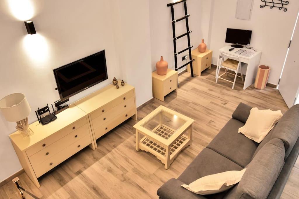 Moderno Loft En El Corazon Historico De Estepona - Casa Pepita 17 エクステリア 写真